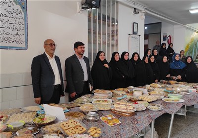 جشنواره غذای سالم در دبستان مسعود فاتح یزد