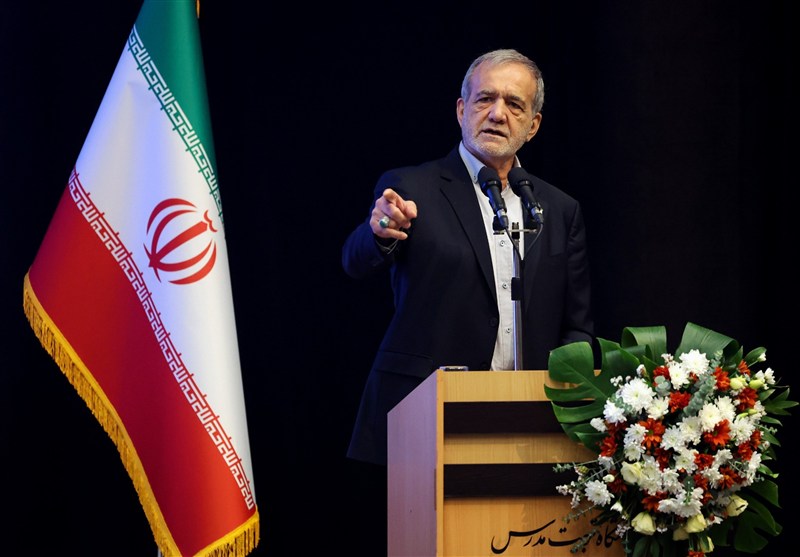 پزشکیان: اگر نخبگان به میدان بیایند دشمن هیچ غلطی نمیتواند بکند