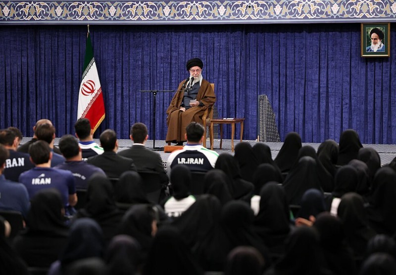 Leader Raps US’ Interventionist Stance on Iran’s Nuclear Program