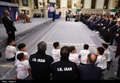 Встреча иранских чемпионов и призёров в спортивных дисциплинах и международных научных олимпиадах с Верховным лидером ИРИ