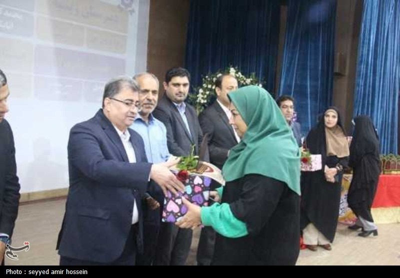 تجلیل از انجمن‌های اولیاء و مربیان برتر استانی بوشهر+ تصویر