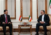 دیدار مشاور امنیت ملی عراق با وزیر خارجه کشورمان