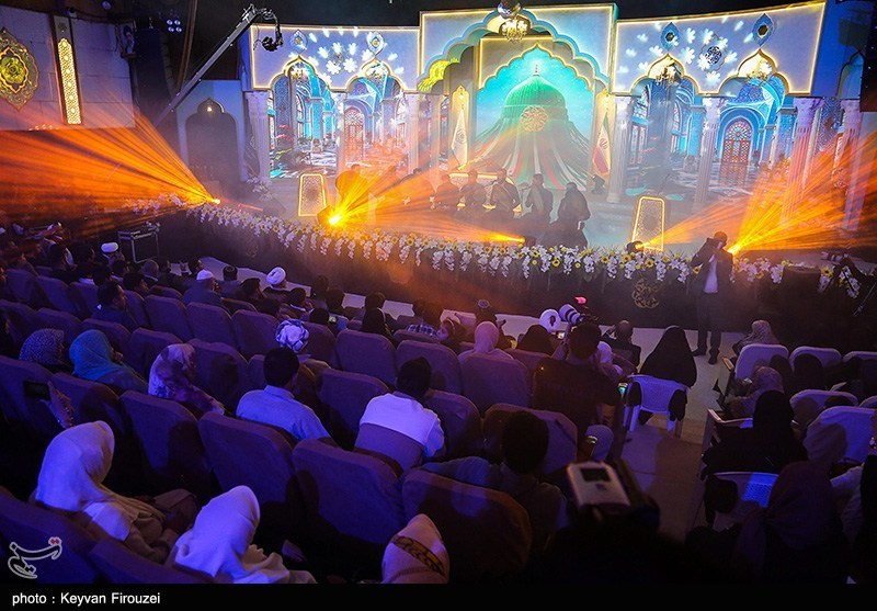 اختتامیه پرشکوه مسابقات سراسری قرآن کریم /پیوند شیعه و سنی ناگسستنی است