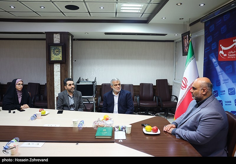 حضور معاون فرهنگی اجتماعی شهرداری تهران در خبرگزاری تسنیم