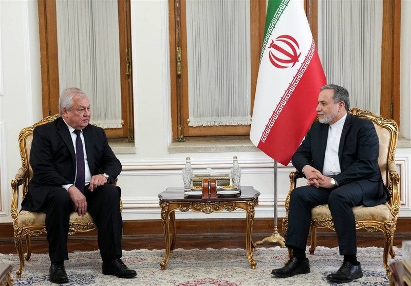 Iran, Russia Reaffirm Strategic Cooperation in Talks on Syria