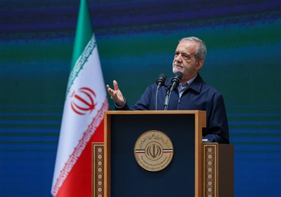 پزشکیان:در نگاه رهبر معظم انقلاب آزادی مشروع حق مردم و تکلیف حکومت است