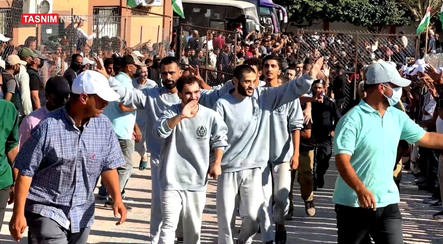 استقبال از فرزندان یک ملت؛ سلام غزه به آزادگان طوفان‌الاقصی