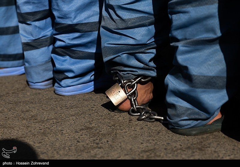 دستگیری عامل تیراندازی در هشترود/ کشف 2 تن آرد قاچاق و جمع‌آوری اتباع غیرمجاز