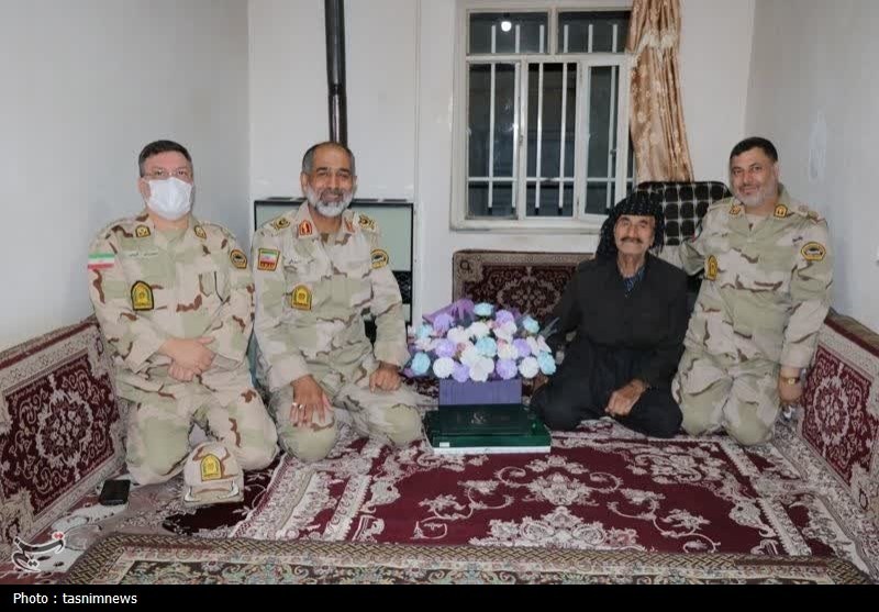 شهدا مایه افتخار هستند/ خدمت به خانواده شهدا یک توفیق بزرگ است