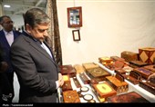 حضور استاندار در نمایشگاه ملی صنایع دستی اردبیل
