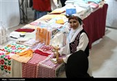حضور استاندار در نمایشگاه ملی صنایع دستی اردبیل