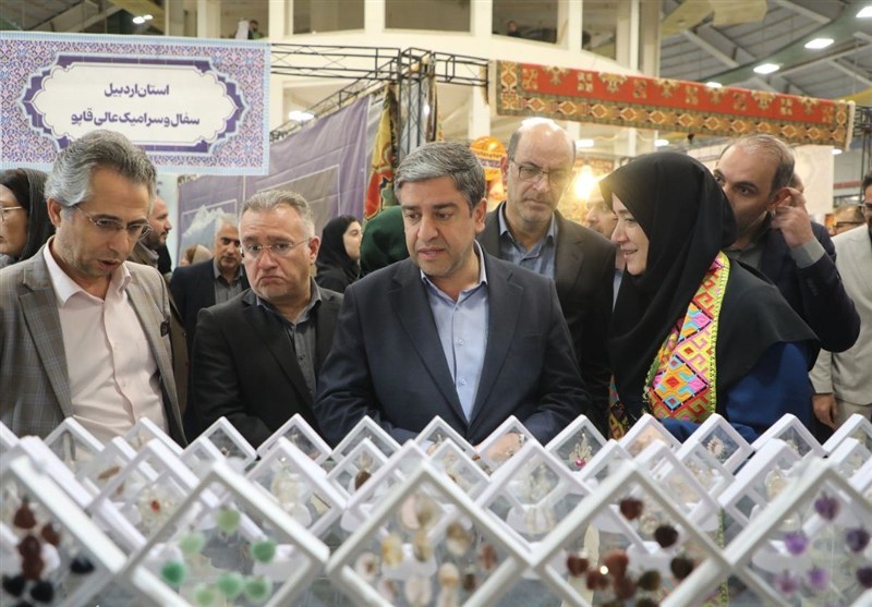 تاکید بر ظرفیت های بی نظیر استان در توسعه صنایع دستی