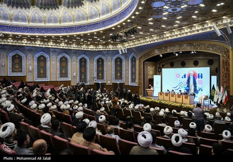 مراجع عظام , حوزه علمیه , حوزه پیشرو و سرآمد , قم , 