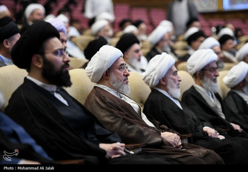 مراجع عظام , حوزه علمیه , حوزه پیشرو و سرآمد , قم , 