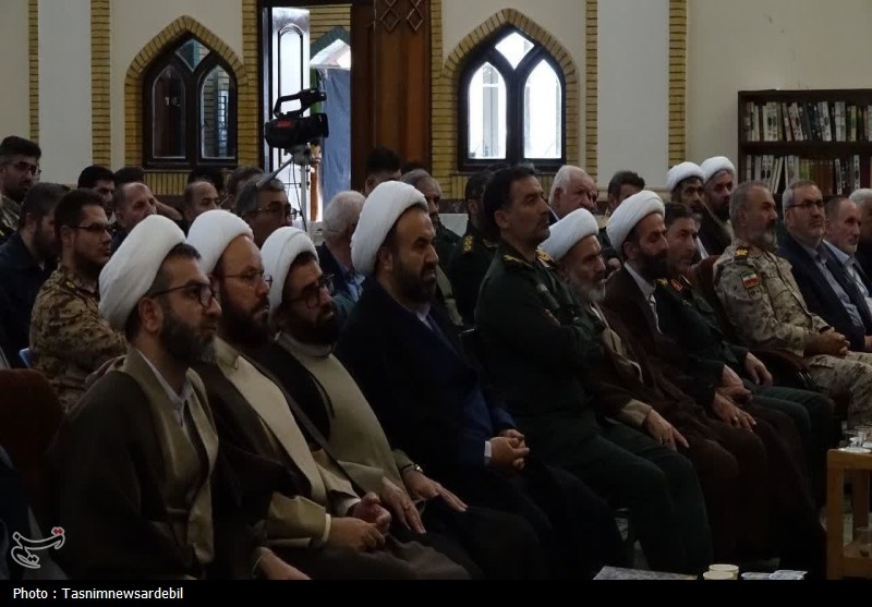 تکریم و معارفه مسئول نمایندگی ولی فقیه در تیپ 37 حضرت عباس(ع) اردبیل برگزار شد