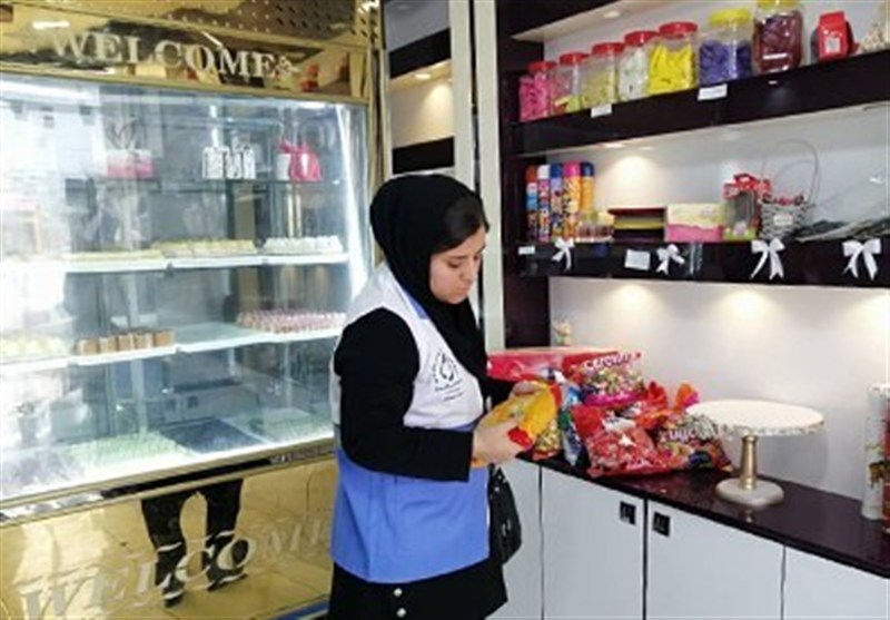 4 تن مواد غذایی غیراستاندارد در دشتستان معدوم شد