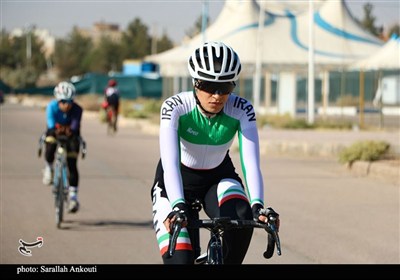 مسابقات تایم تریل دوچرخه سواری بانوان در کرمان