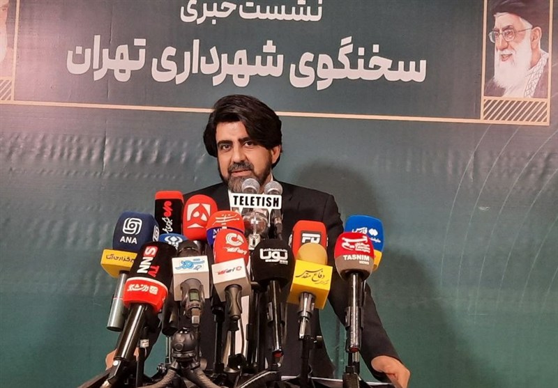 قرارداد داخلی‌سازی اتوبوس‌های برقی در سفر زاکانی به چین منعقد شد