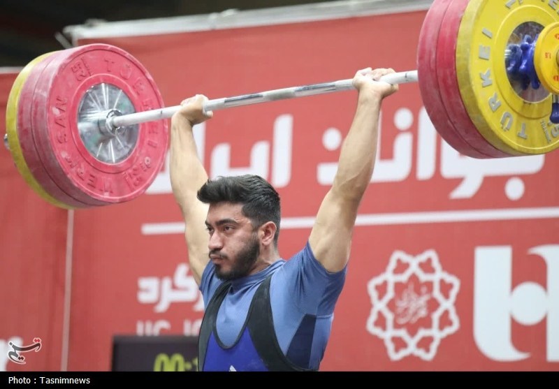 درخشش وزنه‌بردار جوان زنجانی در مسابقات قهرمانی جوانان کشور