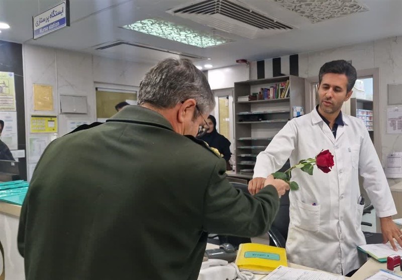 دیدار مسئولان اسلامشهر از پرستاران بیمارستان امام رضا(ع)؛ عطر رضوی در دیار پرستاران فاطمی