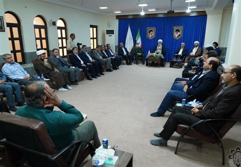 امر به معروف ستون استواری جامعه اسلامی است