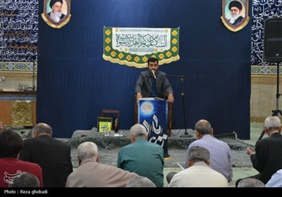 محفل انس با قرآن در مسجد امام علی(ع) خرم‌آباد