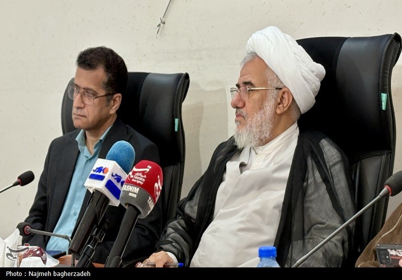 آیت‌الله عبادی‌زاده: باید جریان مردمی و مشارکتی اعتکاف در هرمزگان تقویت شود