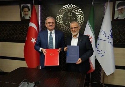 إيران وتركيا توقعان مذكرة تفاهم للتعاون الأمني