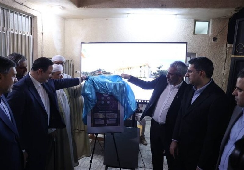 رونمایی از طرح مسکن بومیان جزیره کیش با حضور وزیر اقتصاد