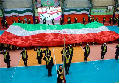 اجتماع هزارنفری دانش‌آموزی «وطن‌یار» به مناسبت روز نوجوان برگزار شد