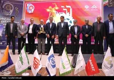 همایش بزرگداشت روز صنعت و معدن و هفته صنایع کوچک در کرمان