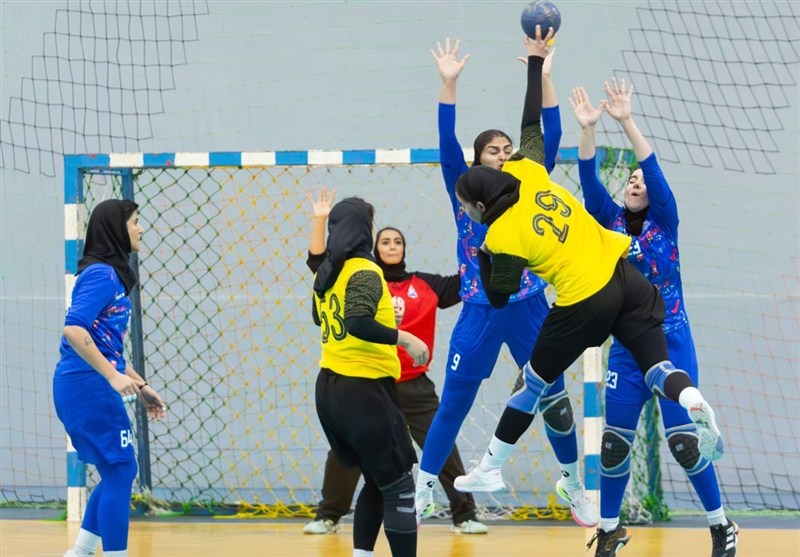 لیگ برتر هندبال بانوان | صدرنشینی سپاهان و دومی استقلال