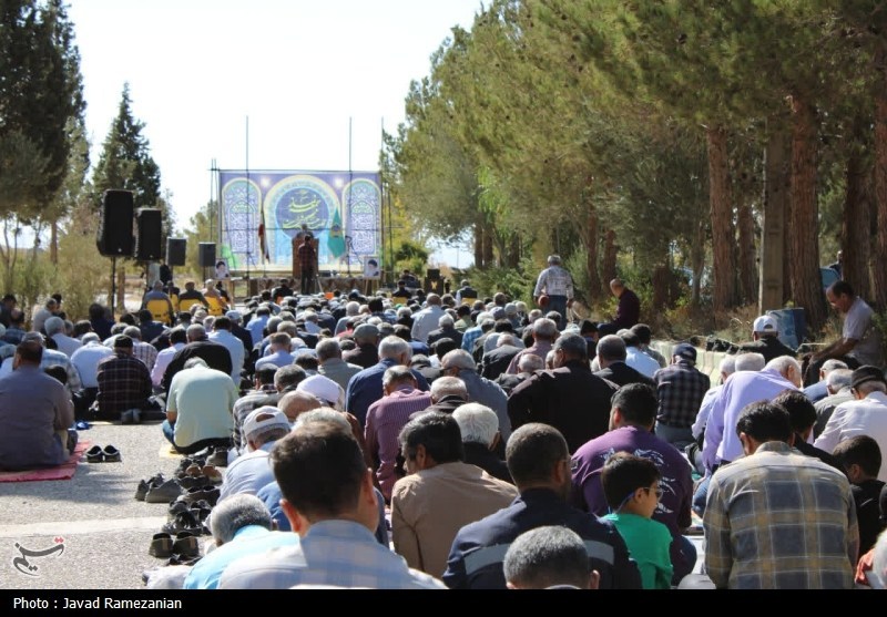 روایت تسنیم از برگزاری یک «نماز جمعه متفاوت» در دامغان؛ ادای احترام نمازگزاران به دانشجویان انقلابی اخبار دامغان , تسنیم , یومالله 13 آبان , دانشگاه آزاد اسلامی ,