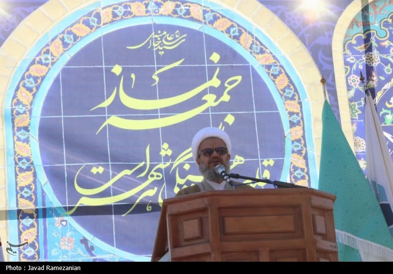 روایت تسنیم از برگزاری یک «نماز جمعه متفاوت» در دامغان؛ ادای احترام نمازگزاران به دانشجویان انقلابی اخبار دامغان , تسنیم , یومالله 13 آبان , دانشگاه آزاد اسلامی ,