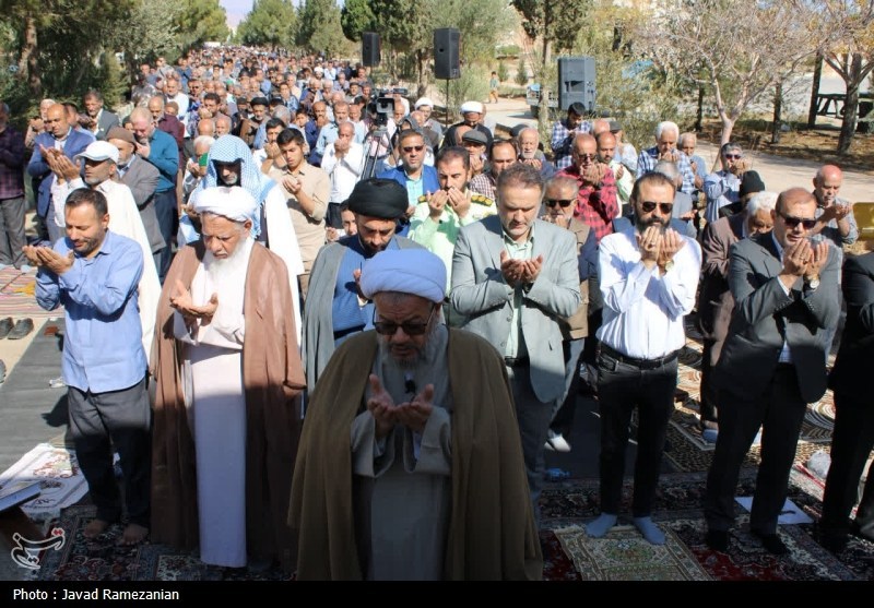 روایت تسنیم از برگزاری یک «نماز جمعه متفاوت» در دامغان؛ ادای احترام نمازگزاران به دانشجویان انقلابی اخبار دامغان , تسنیم , یومالله 13 آبان , دانشگاه آزاد اسلامی ,