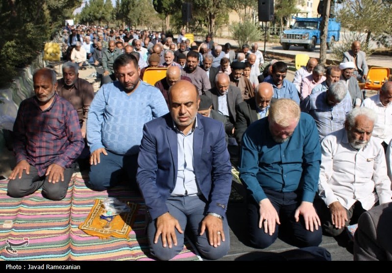 روایت تسنیم از برگزاری یک «نماز جمعه متفاوت» در دامغان؛ ادای احترام نمازگزاران به دانشجویان انقلابی اخبار دامغان , تسنیم , یومالله 13 آبان , دانشگاه آزاد اسلامی ,