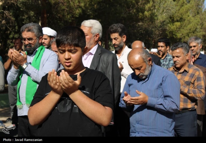 روایت تسنیم از برگزاری یک «نماز جمعه متفاوت» در دامغان؛ ادای احترام نمازگزاران به دانشجویان انقلابی اخبار دامغان , تسنیم , یومالله 13 آبان , دانشگاه آزاد اسلامی ,