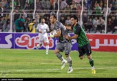 دیدار تیم‌های فوتبال خیبر خرم‌آباد و گل‌گهر سیرجان