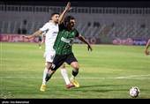 دیدار تیم‌های فوتبال خیبر خرم‌آباد و گل‌گهر سیرجان