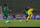 دیدار تیم‌های فوتبال شمس ‌آذر قزوین و  سپاهان