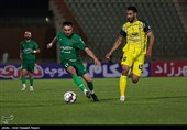 دیدار تیم‌های فوتبال شمس ‌آذر قزوین و  سپاهان