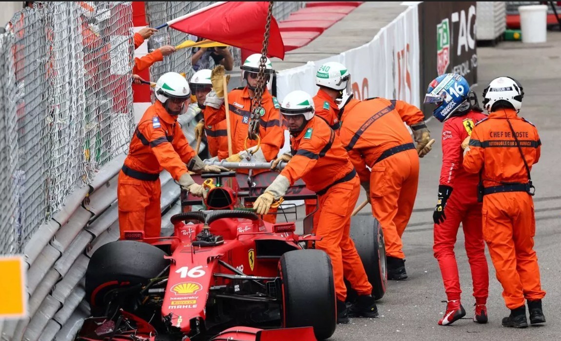 درباره مارشالها، قهرمانان خاموش فرمول یک؛ جایی که هر ثانیه مهم است! 3