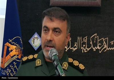 قرارگاه رسانه‌ای برای تبیین خدمات شهید سلیمانی ایجاد شود