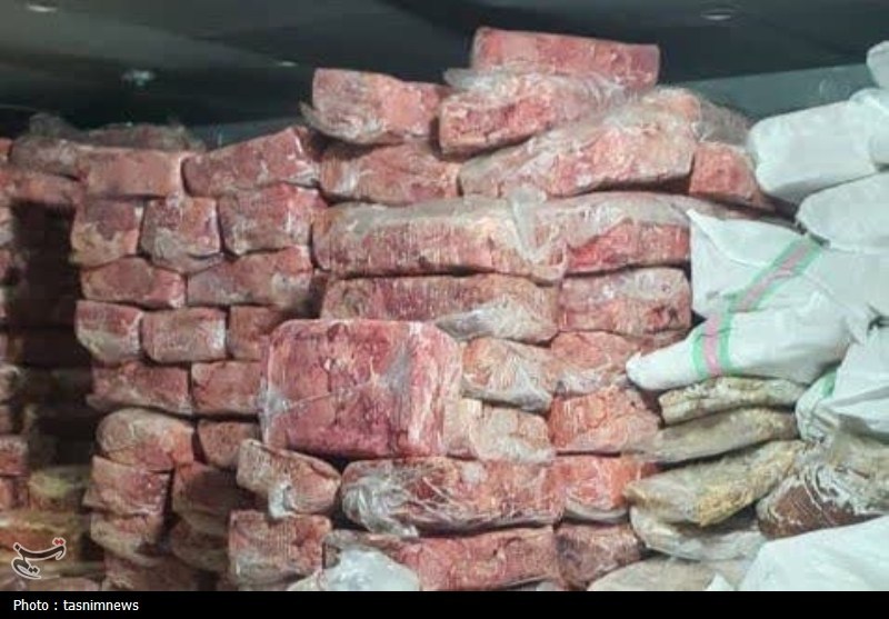 کشف 40 تن فرآورده‌ خام دامی غیرمجاز در کهریزک/ پلمب سردخانه