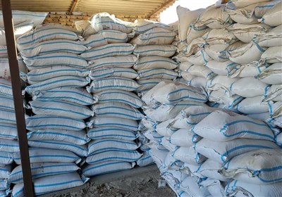 کشف و ضبط 17 تُن کود و سموم تقلبی در شیراز