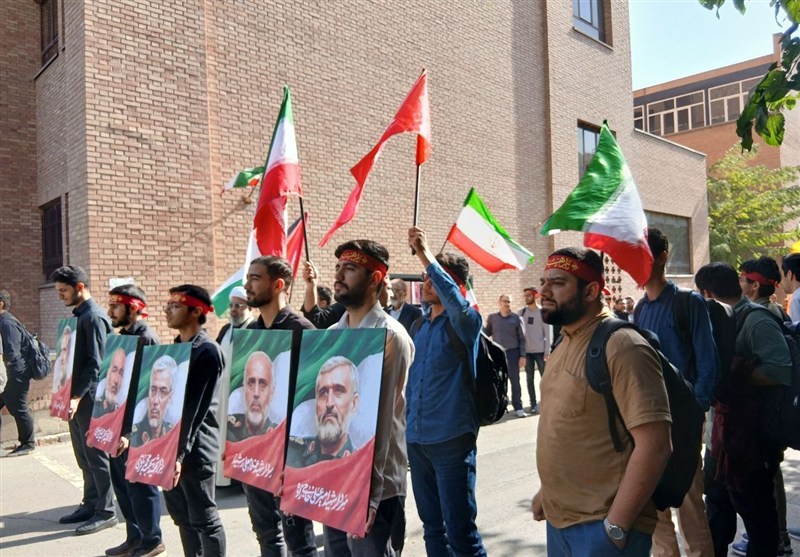 برگزاری راهپیمایی استکبارستیزی در دانشگاه صنعتی شریف