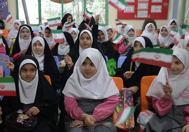 اخبار رشت , کانون پرورش فکری , یوم‌الله 13 آبان , 