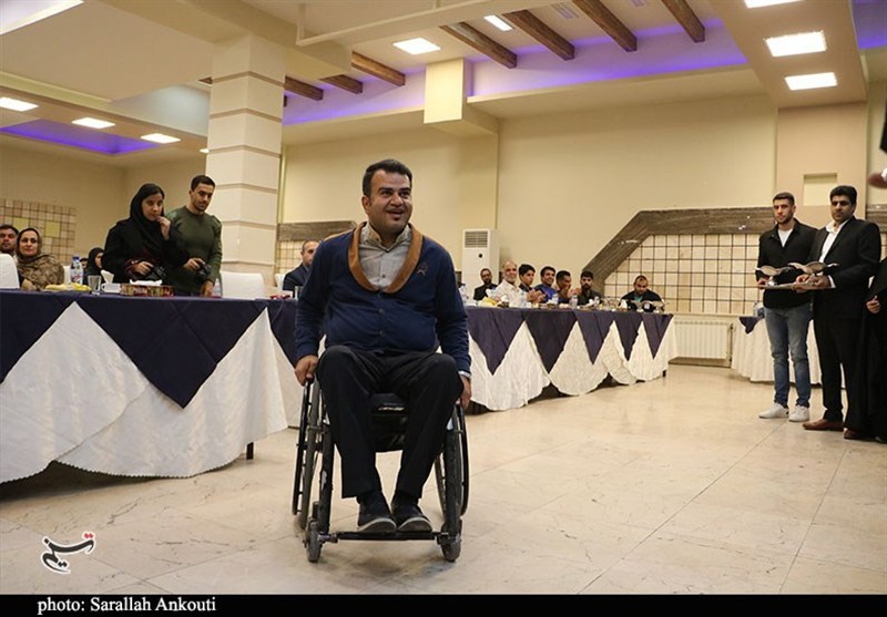 تجلیل غریبانه از قهرمانان پارایی استان کرمان؛ وقتی صندلی مسئولان خالی ماند