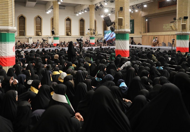 سخنرانی رهبر انقلاب به مناسبت 13 آبان