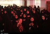 عزاداری زائران در سوگ حضرت زهرا(س)
